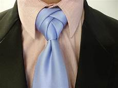 Bow Tie Knot