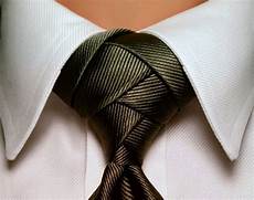 Different Tie Knots