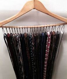 Tie Chain